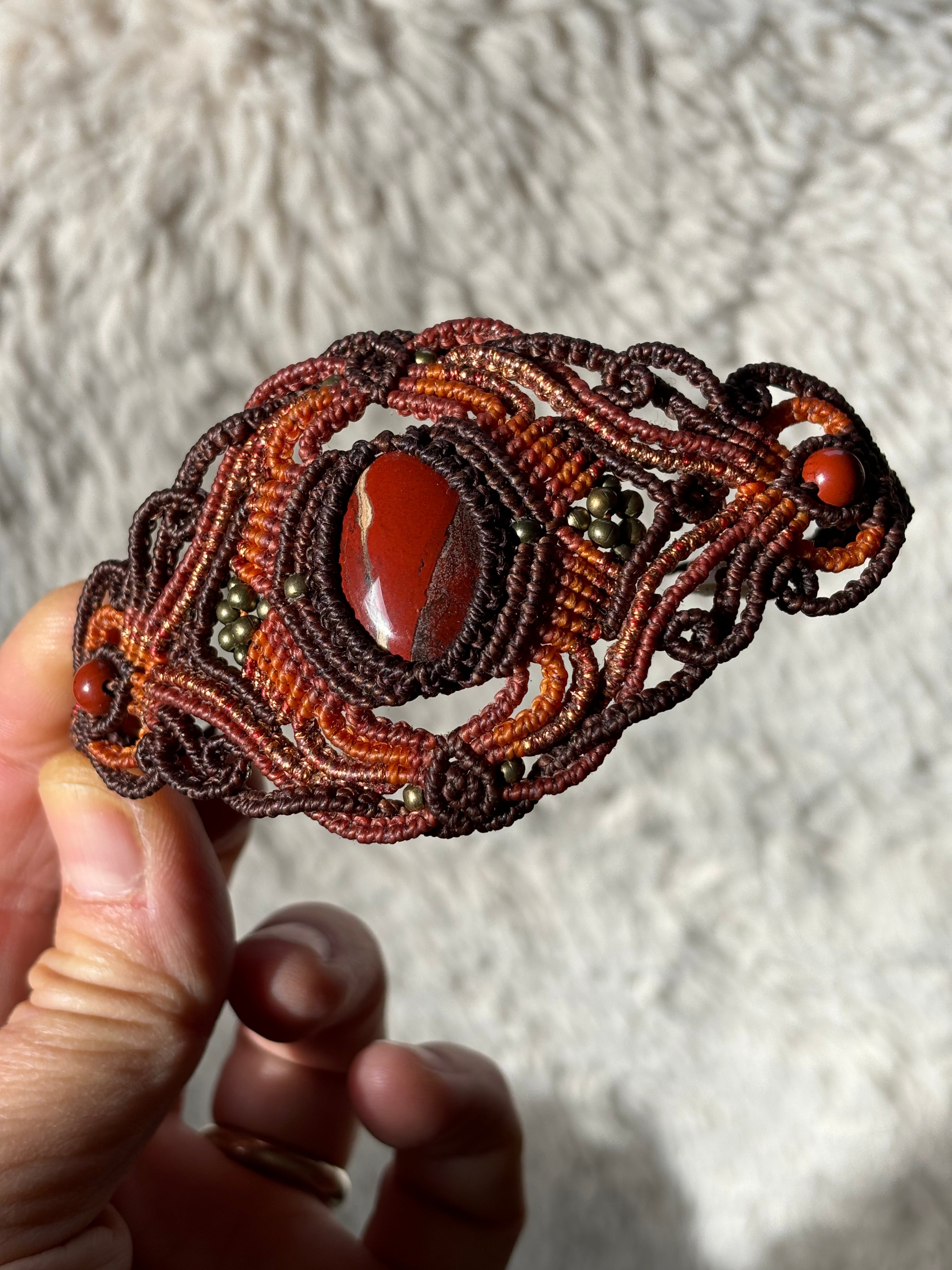 Bracelet Manchette et jaspe rouge