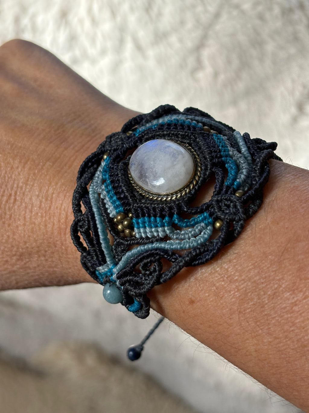 Bracelet manchette et Pierre de Lune